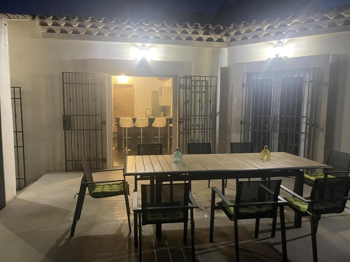 Villa Rians Rians  Exterior photo